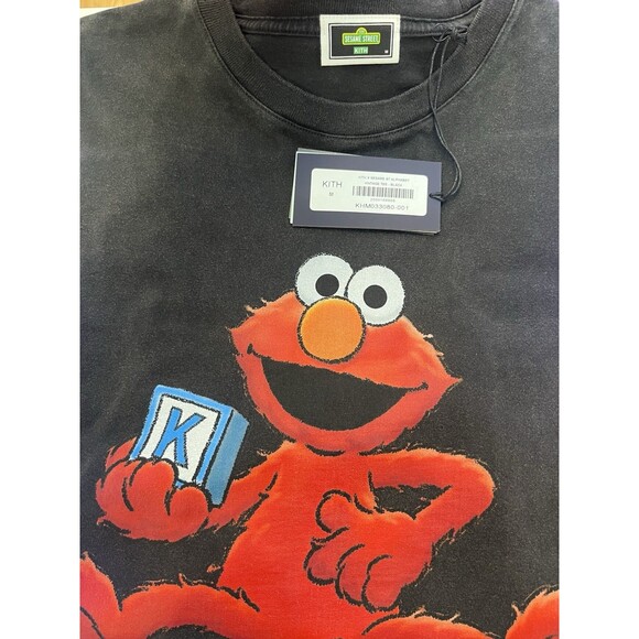 Kith for Sesame Street Alphabet Vintage Black Tee Elmo Mens Size Medium NWT - Picture 4 of 4